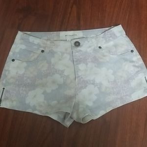 Small B.P. Collection Sexy Floral Leopard Zipper